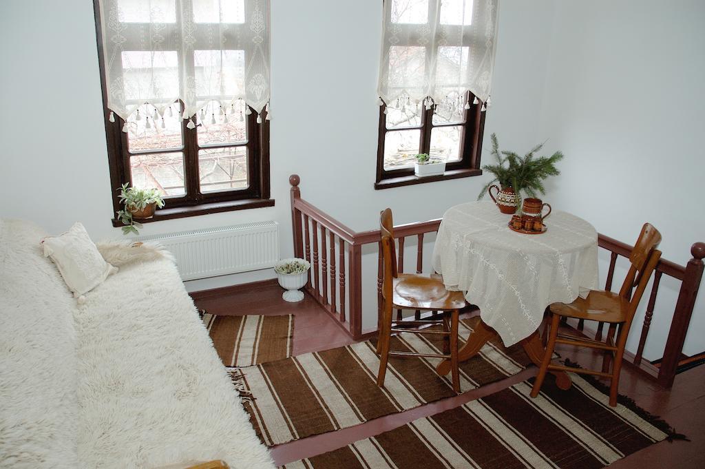 Къщата в Шипка Villa Стая снимка